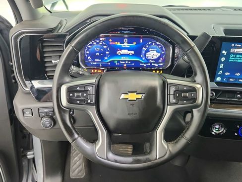 Used 2024 Chevrolet Silverado 1500 LT AWD/4WD image 19