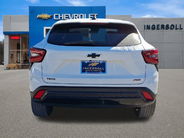 Used 2024 Chevrolet Trax RS w/ Driver Confidence Package FWD image 26