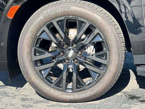 Certified 2024 Cadillac Escalade Premium Luxury Platinum AWD/4WD image 47