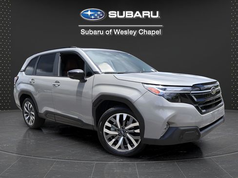Certified 2025 Subaru Forester Touring AWD/4WD image 1