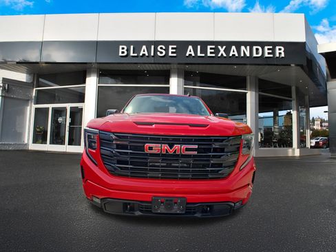 Used 2023 GMC Sierra 1500 Elevation AWD/4WD image 10