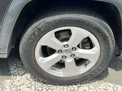Certified 2018 Jeep Compass Latitude AWD/4WD image 5