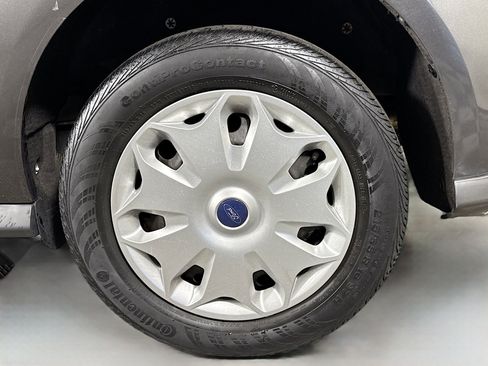 Used 2016 Ford Transit Connect XLT image 36