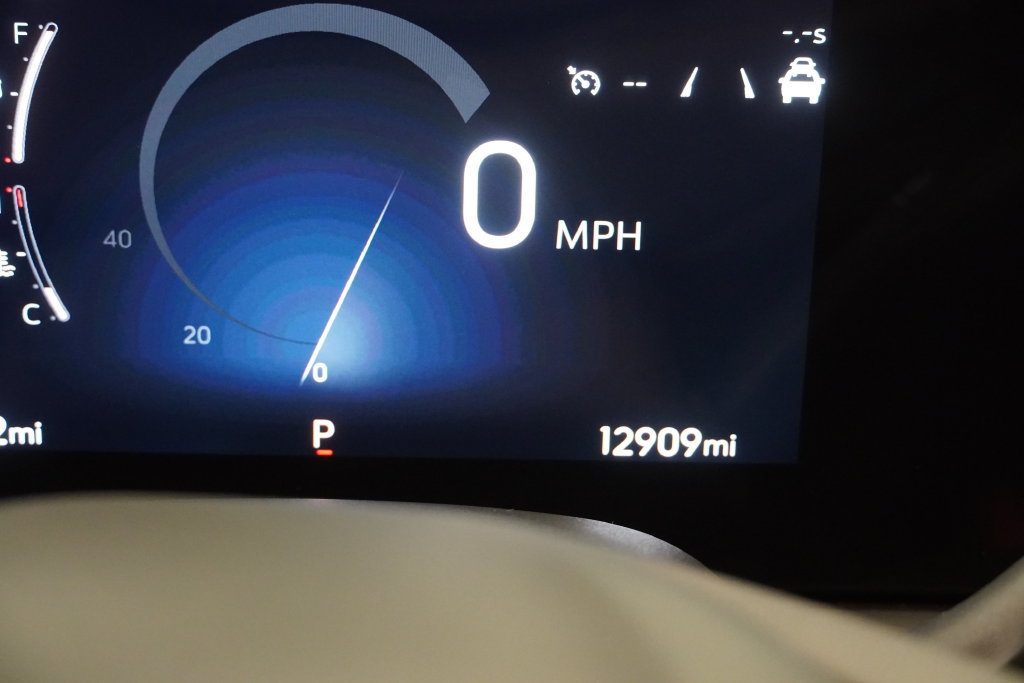 Used 2024 Buick Encore GX Avenir w/ Avenir Convenience Package AWD/4WD image 4