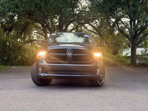 Used 2015 RAM 1500 Express RWD image 2