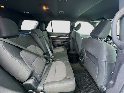 Used 2019 Ford Explorer XLT w/ Equipment Group 201A image 19