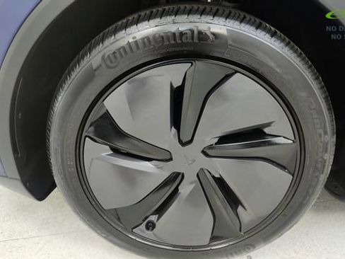 Used 2026 Tesla Model Y 2WD image 94