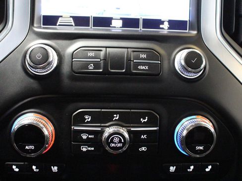 Used 2020 GMC Sierra 1500 SLT w/ SLT Convenience Package image 24