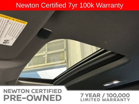Used 2024 GMC Sierra 1500 AT4 w/ Technology Package AWD/4WD image 12