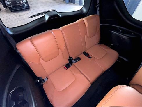 Used 2024 INFINITI QX80 Sensory AWD/4WD image 39