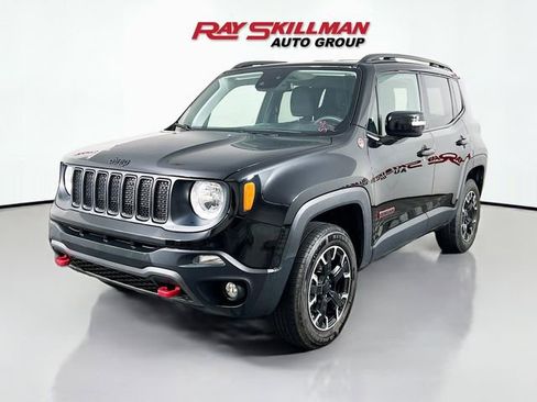 Used 2023 Jeep Renegade Trailhawk AWD/4WD image 3