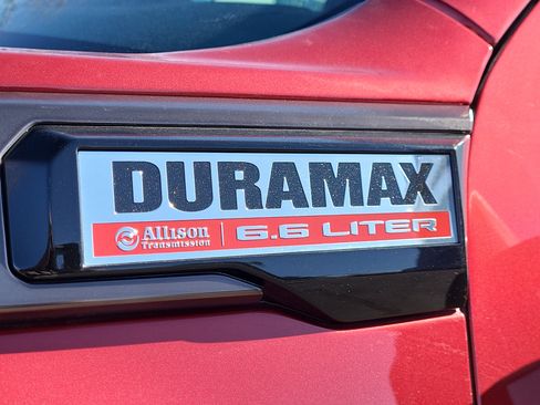 Used 2025 GMC Sierra 2500 AT4X image 23