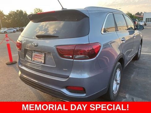 Used 2020 Kia Sorento LX w/ LX I4 Convenience Package AWD/4WD image 4