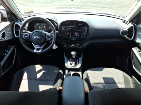 Certified 2023 Kia Soul LX FWD image 15