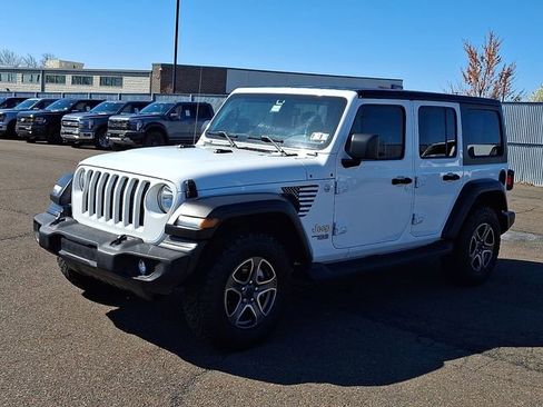 Used 2018 Jeep Wrangler Unlimited Sport S image 3