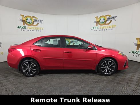 Used 2018 Toyota Corolla L image 10