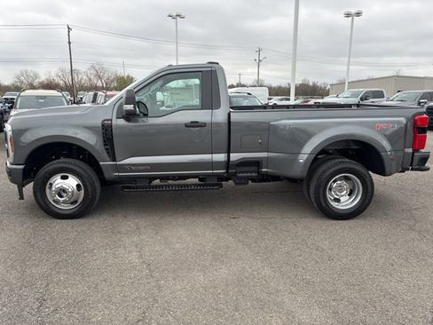 New 2026 Ford F350 XL image 2