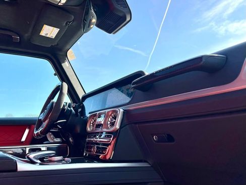 Certified 2022 Mercedes-Benz G 63 AMG 4MATIC image 17