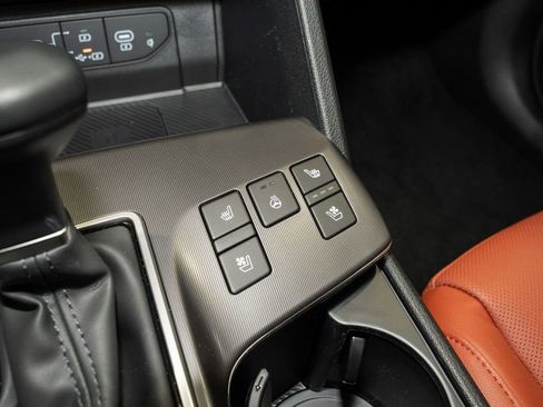 New 2026 Kia Sportage SX image 12