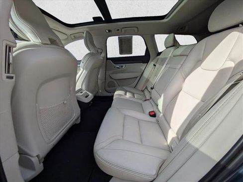 Used 2019 Volvo V90 T5 Cross Country w/ Advanced Package image 21