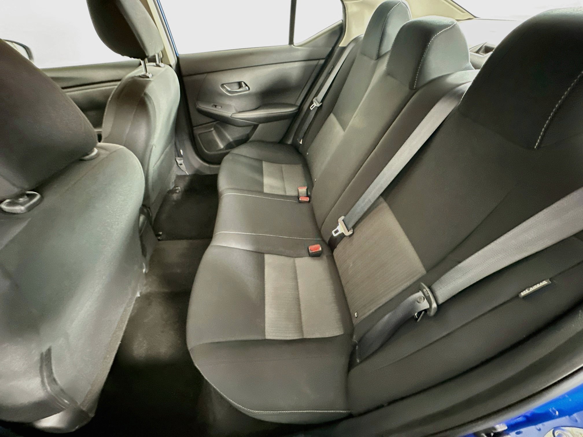 Used 2025 Nissan Sentra SV FWD image 25
