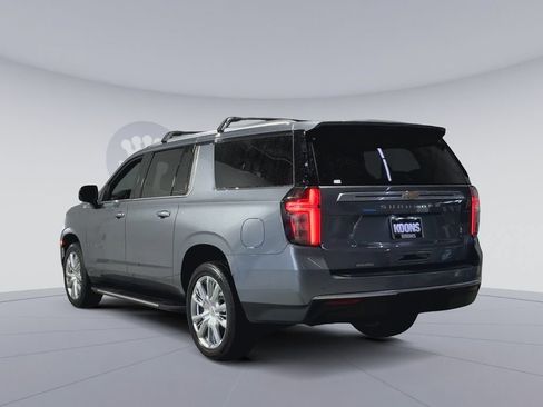 Used 2022 Chevrolet Suburban High Country AWD/4WD image 10