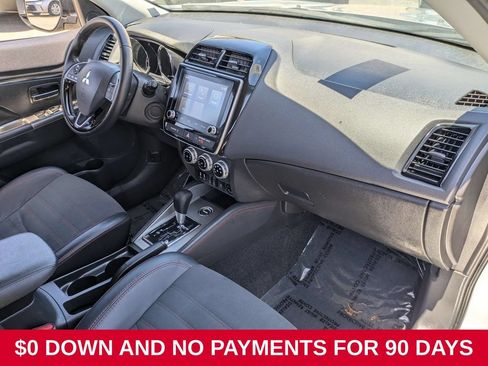Used 2025 Mitsubishi Outlander Sport SE AWD/4WD image 29
