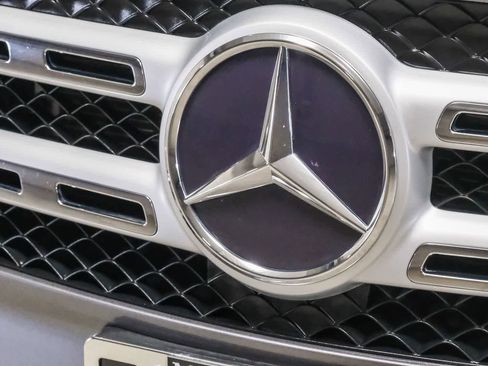 Certified 2023 Mercedes-Benz GLB 250 4MATIC image 13