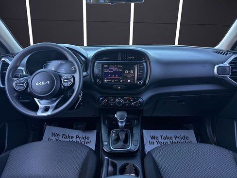 Used 2023 Kia Soul LX w/ Option Group 015 FWD image 10