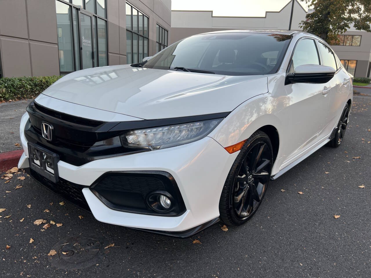 Used 2019 Honda Civic Sport Touring image 1