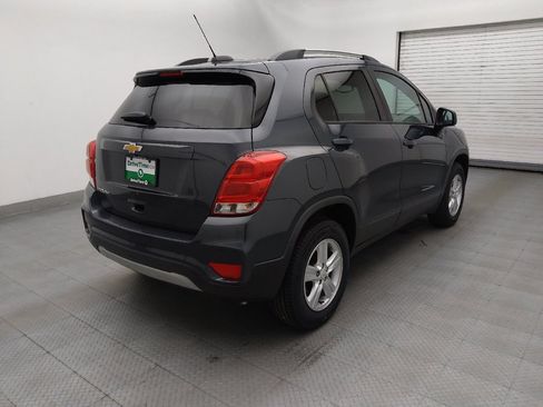 Used 2021 Chevrolet Trax LT AWD/4WD image 9