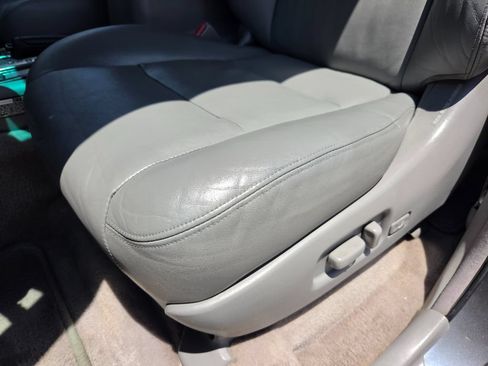 Used 2003 Toyota Land Cruiser AWD/4WD image 16