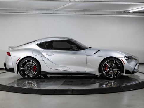 Used 2022 Toyota Supra Premium w/ Driver Assist Package image 8