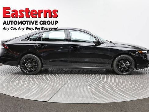 Used 2025 Honda Accord SE image 4