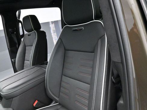 Used 2024 GMC Sierra 1500 AT4X image 14