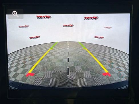 New 2025 Jeep Grand Cherokee Laredo image 12