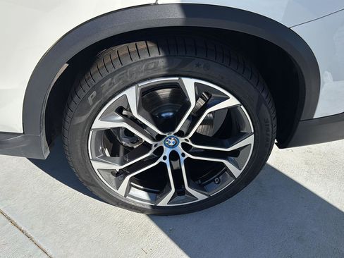 Used 2022 BMW X5 xDrive45e w/ Executive Package image 32