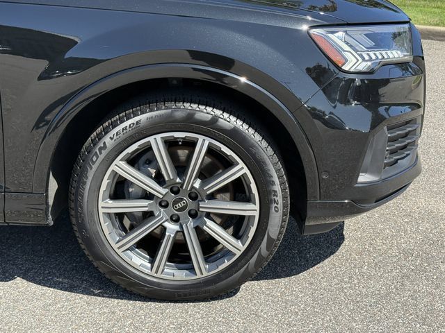 Used 2023 Audi Q7 2.0T Premium Plus AWD/4WD image 12