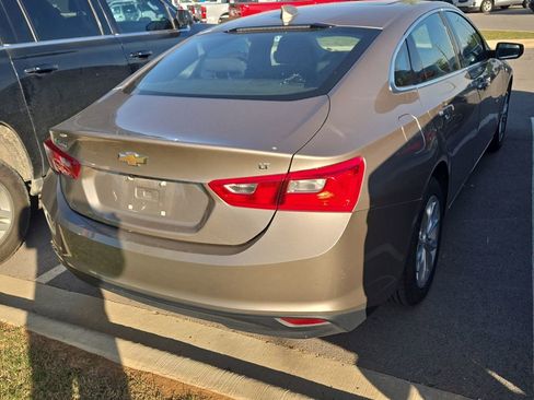 Used 2023 Chevrolet Malibu LT FWD image 3