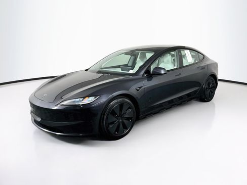 Used 2025 Tesla Model 3 Long Range AWD/4WD image 3
