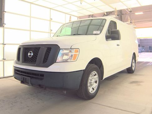 Used 2016 Nissan NV 2500 SV w/ Technology Package image 2