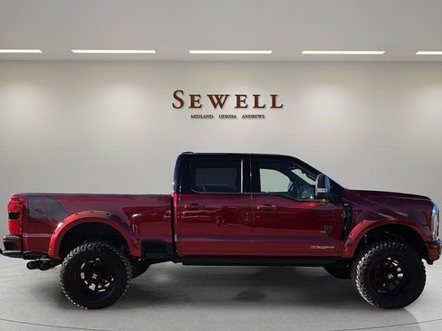 New 2025 Ford F250 XLT w/ Black Appearance Package image 5