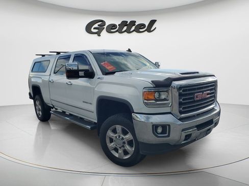 Used 2018 GMC Sierra 2500 SLT w/ Duramax Plus Package AWD/4WD image 3