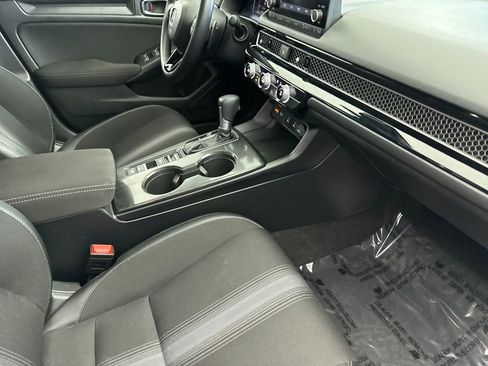 Used 2025 Honda Civic Sport image 14
