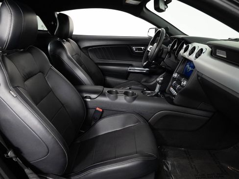 Used 2016 Ford Mustang Premium RWD image 21