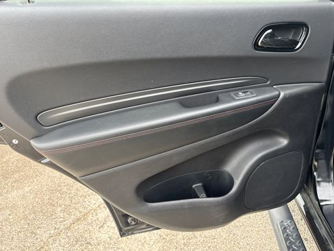 Used 2025 Dodge Durango GT RWD image 25