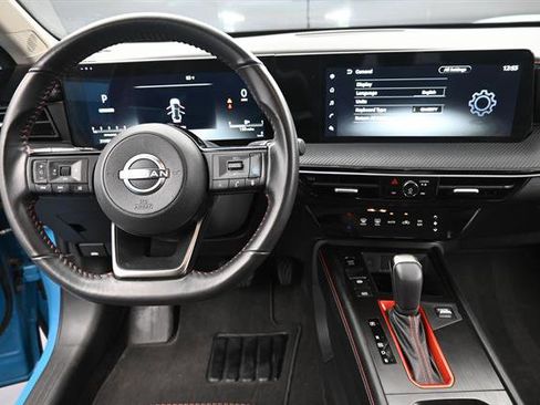 Certified 2025 Nissan Kicks SR FWD image 13