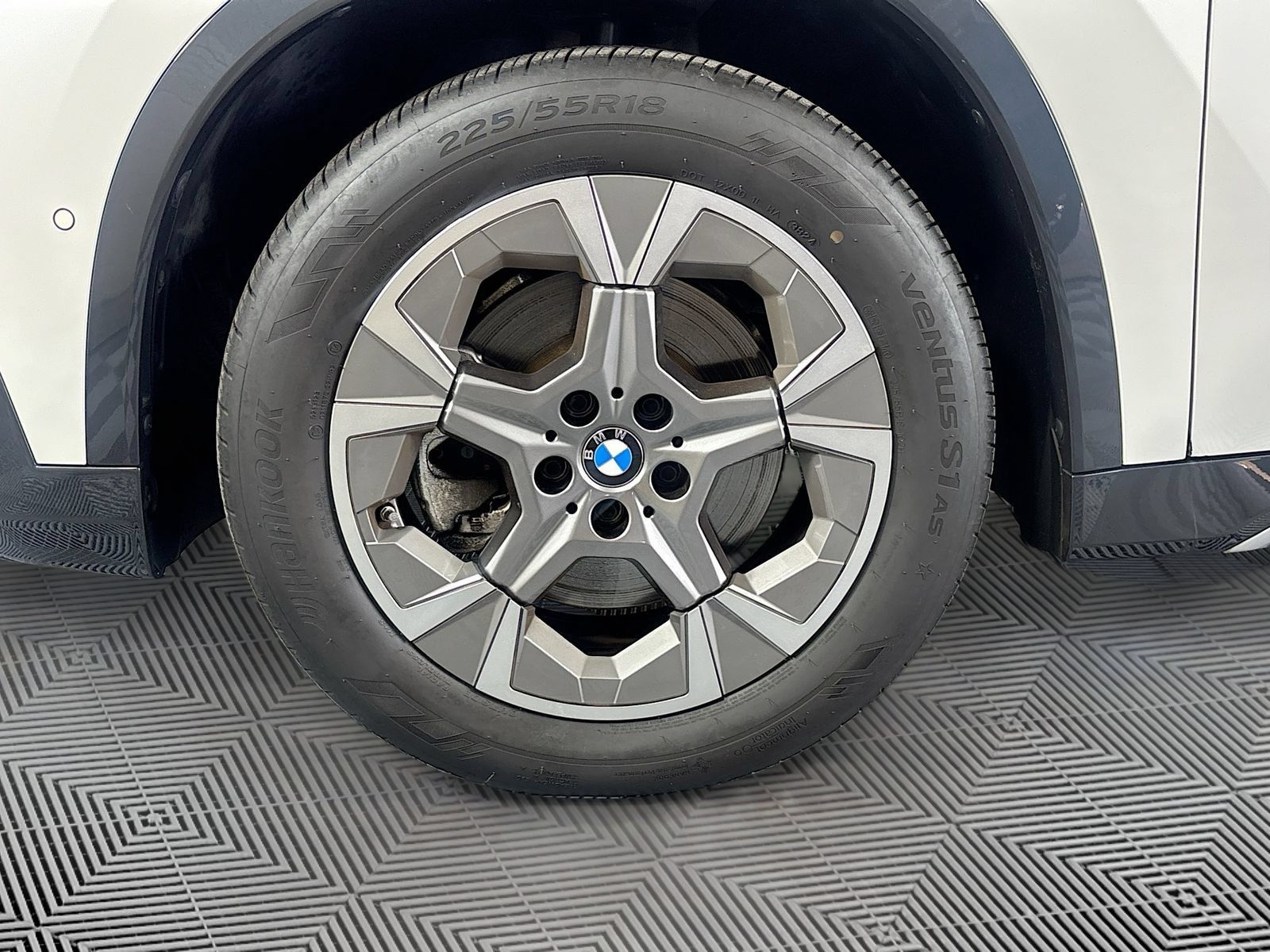 Used 2025 BMW X1 xDrive28i AWD/4WD image 31
