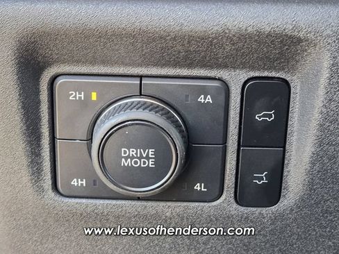 Used 2025 Ford Expedition Platinum AWD/4WD image 27