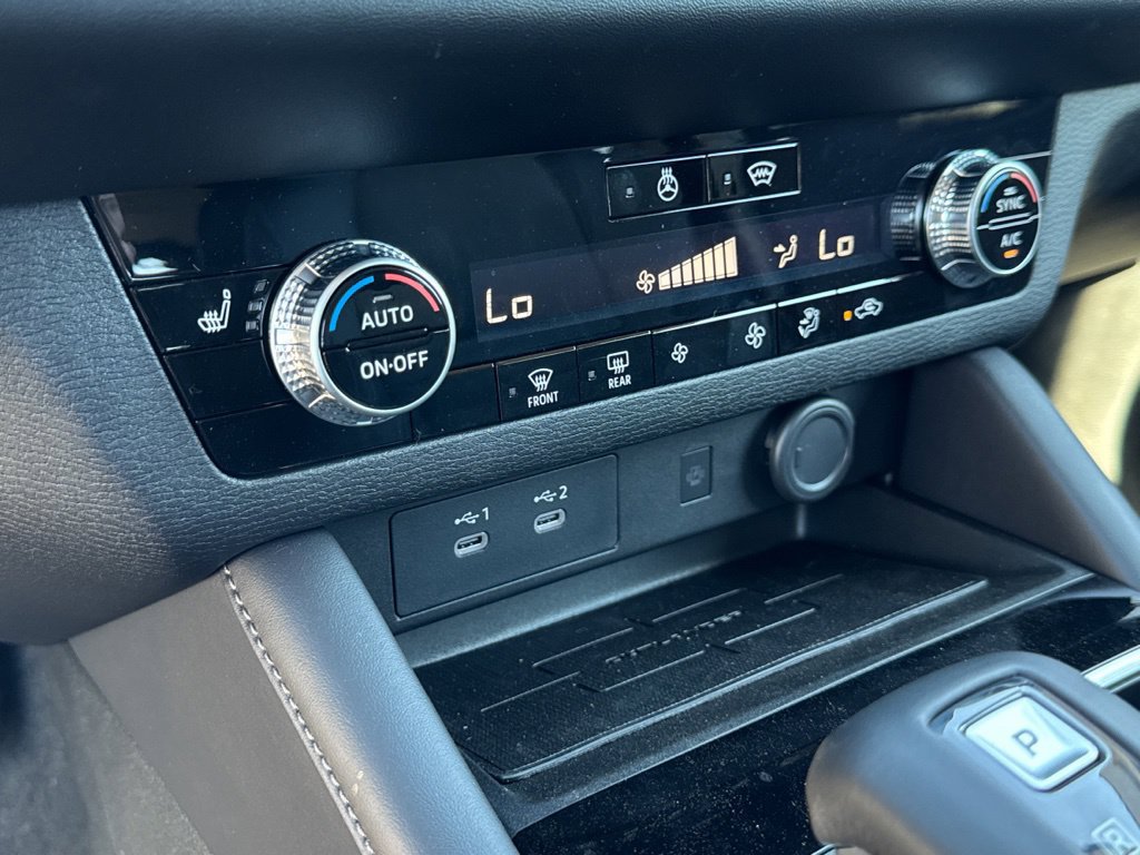 New 2026 Mitsubishi Outlander SE AWD/4WD image 11